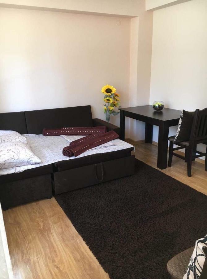 Central House Blagoevgrad Bagian luar foto